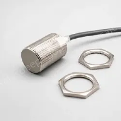 M30 Shield Inductive proximity switch E2E-X10D1-N-Z 2M